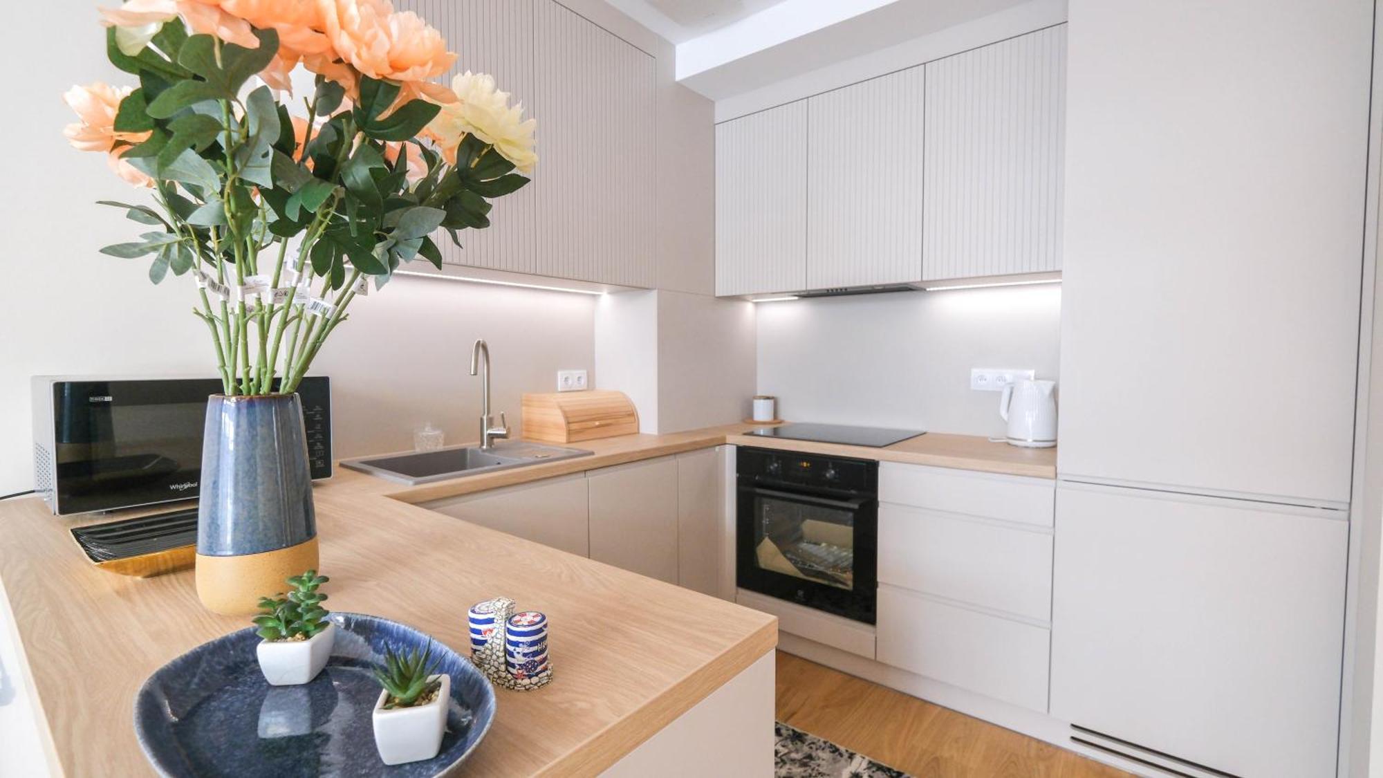 Luxury Apartment Free Parking Wawel Castle 2 Minutes كراكوفيا المظهر الخارجي الصورة